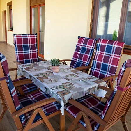 Szelrozsa Vendeghaz Apartment *